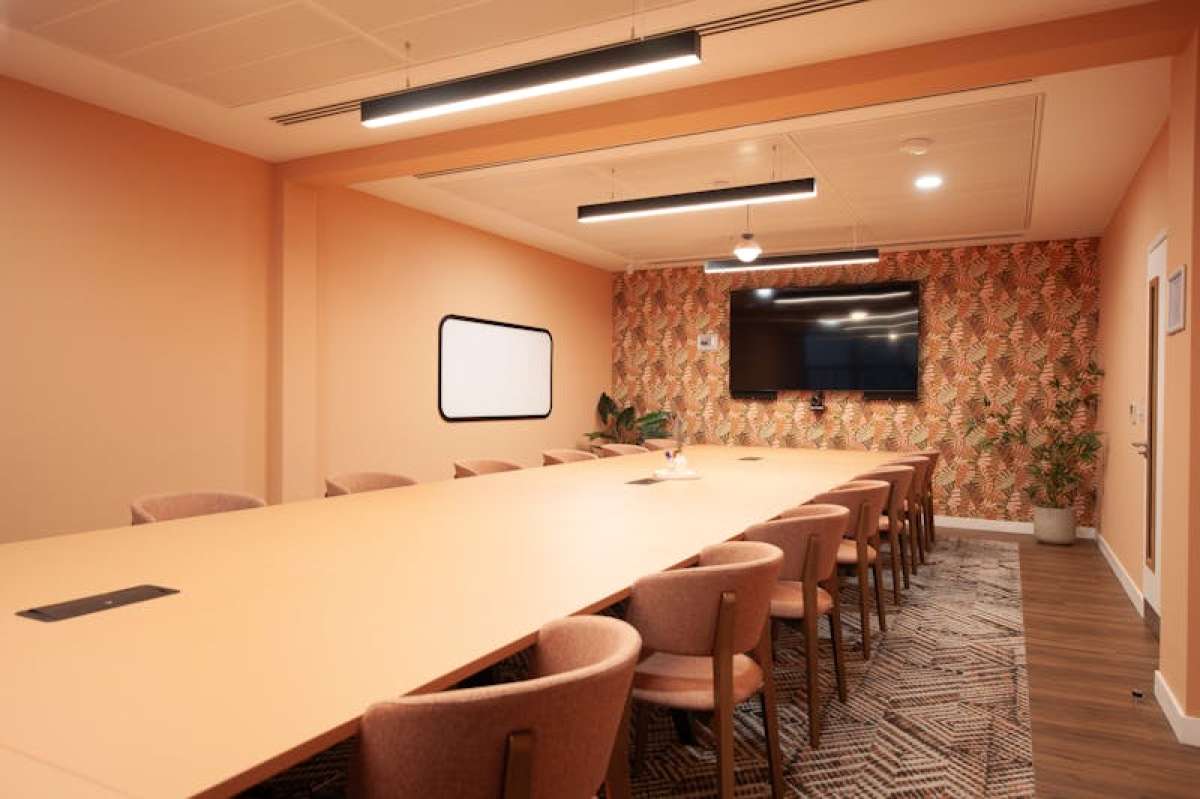 Office in London - photo 2