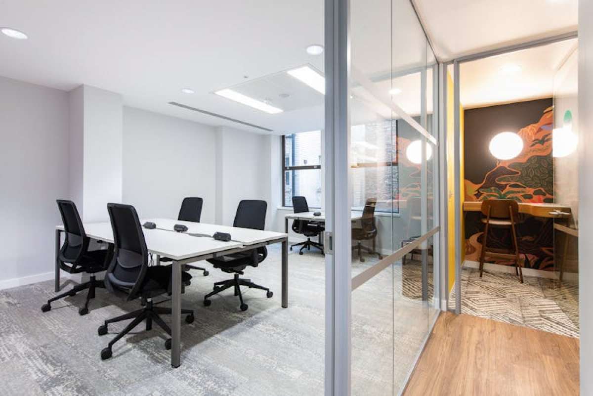 Office in London - photo 4