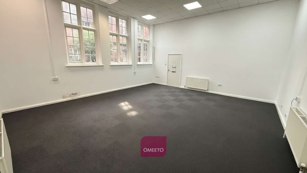 Office in Derby - photo 2