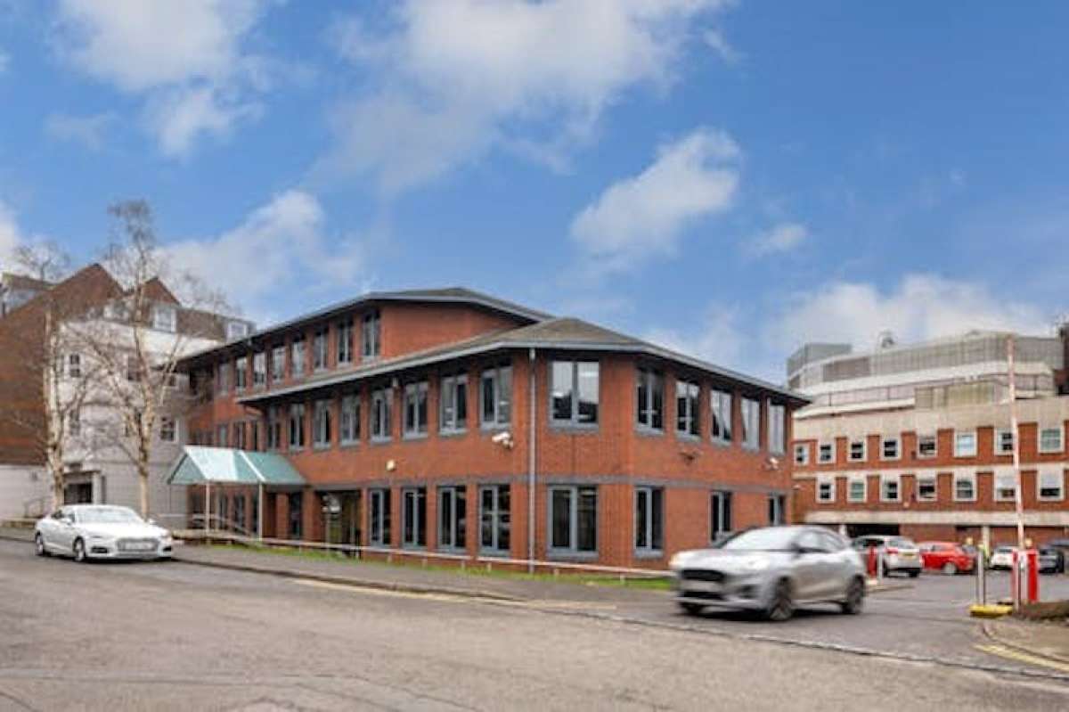 Office To Let, Guildford