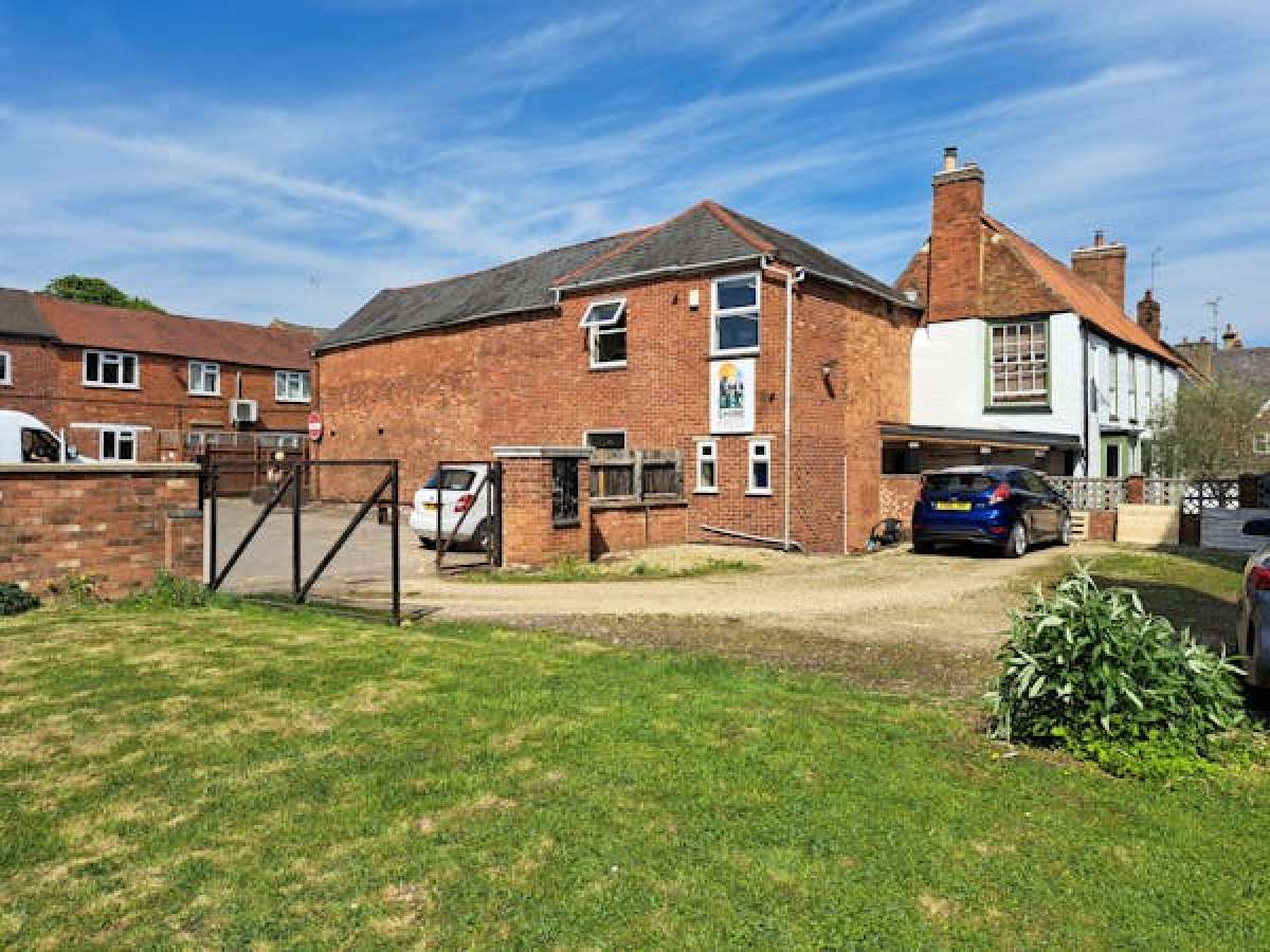 Office in Market Harborough - photo 4