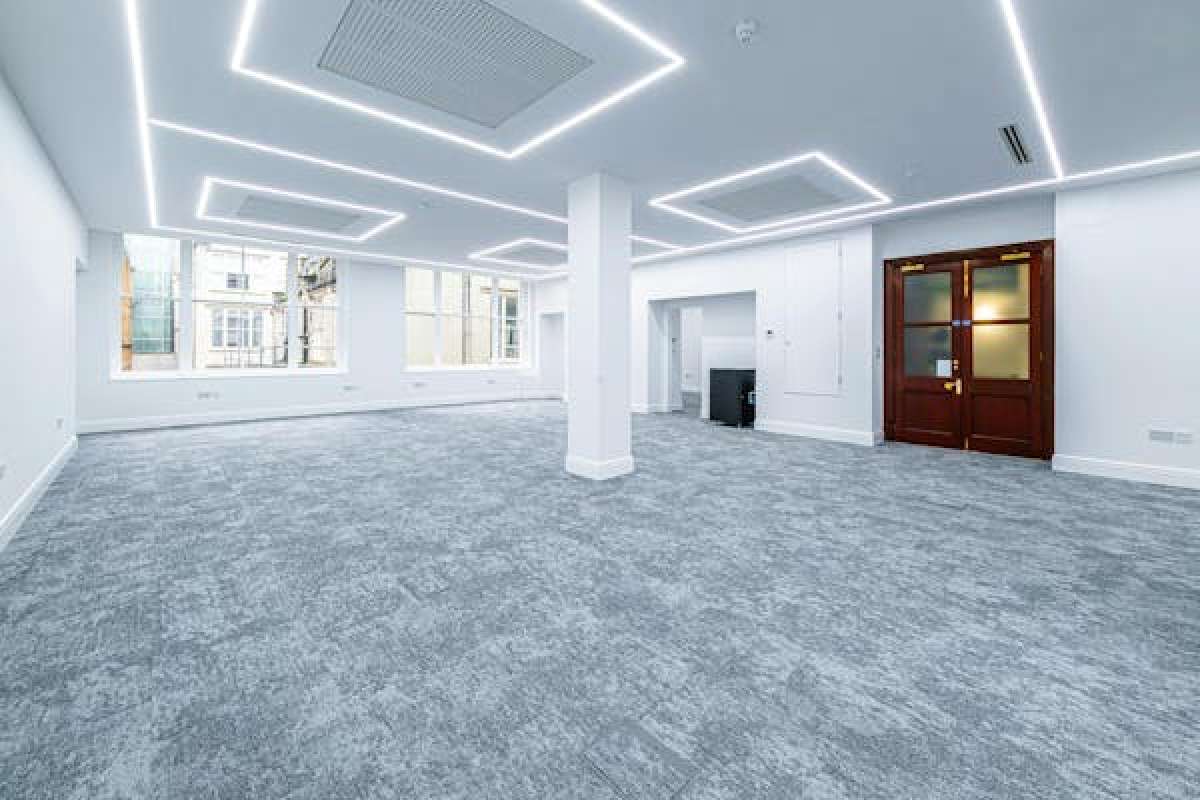 Office in London - photo 2