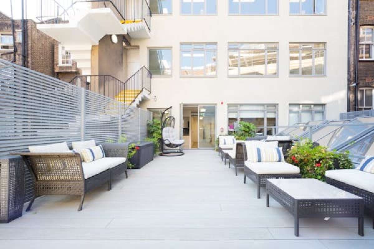 Office in London - photo 3