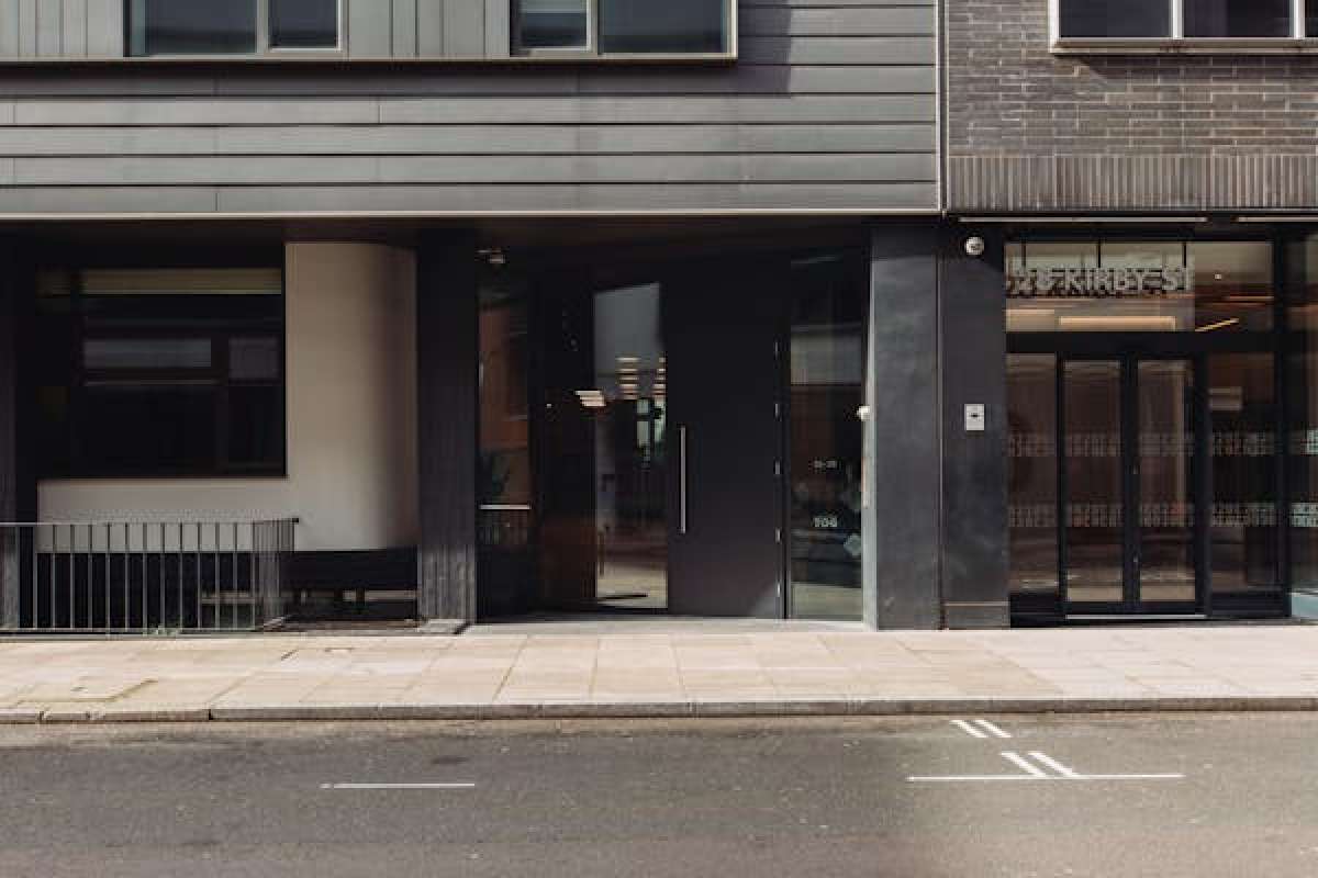 Office To Let, London