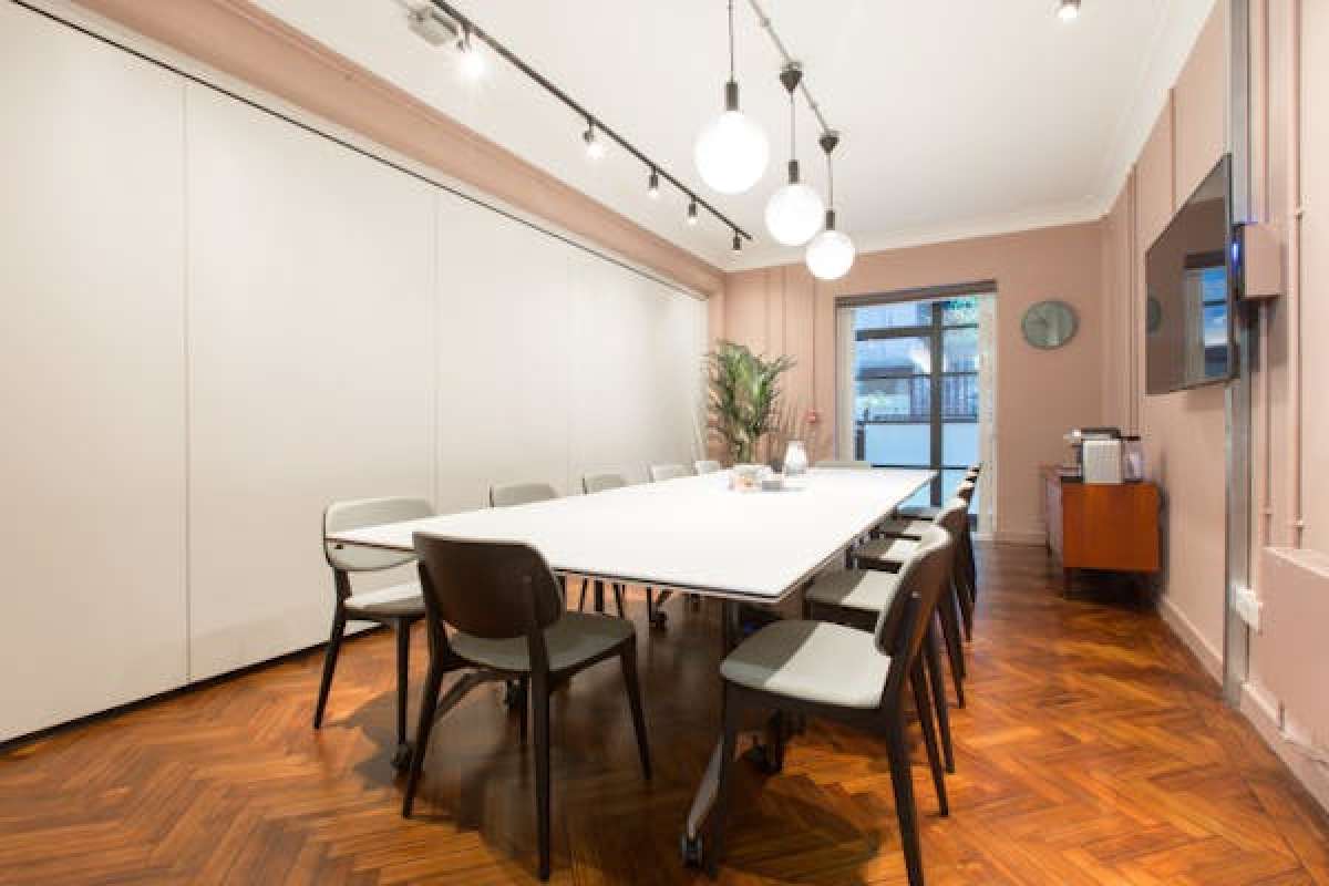 Office in London - photo 2