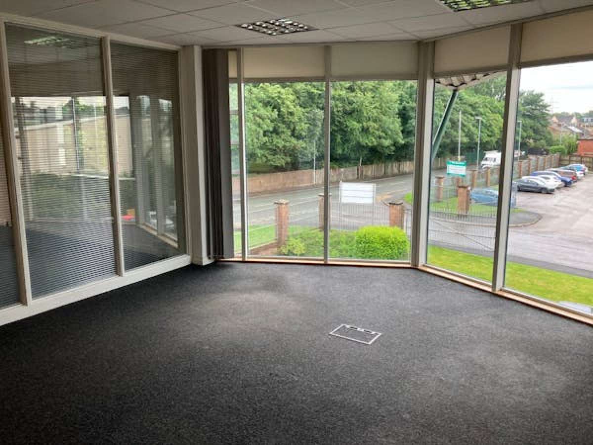 Office in Heywood - photo 3