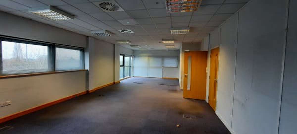 Office in Worcester - photo 2
