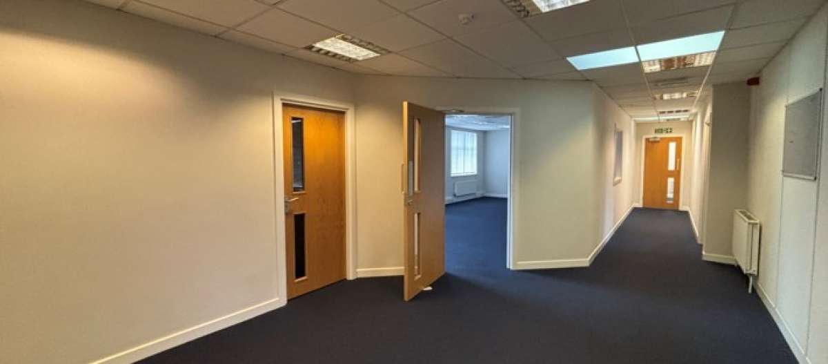 Office in Derby - photo 2