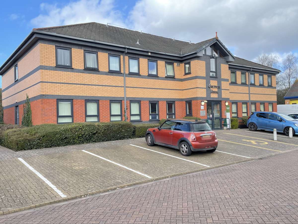 Office in Burton On Trent - photo 2