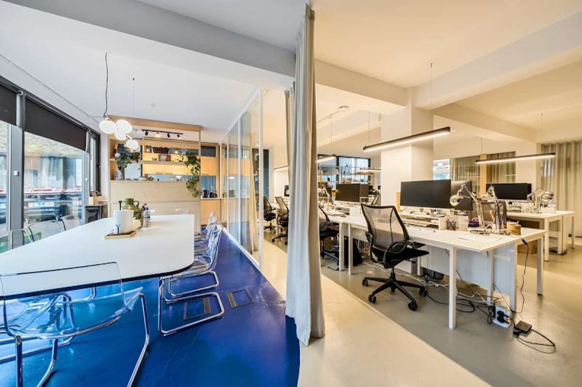 Office in London - photo 2