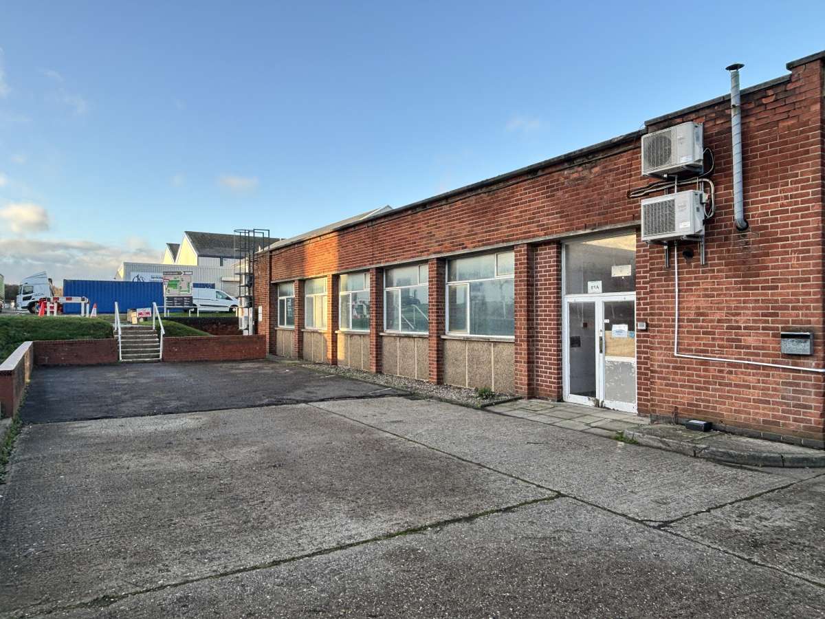 Office To Let, Whetstone