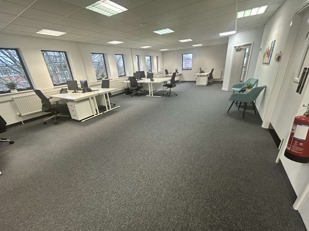 Office To Let, Gloucester