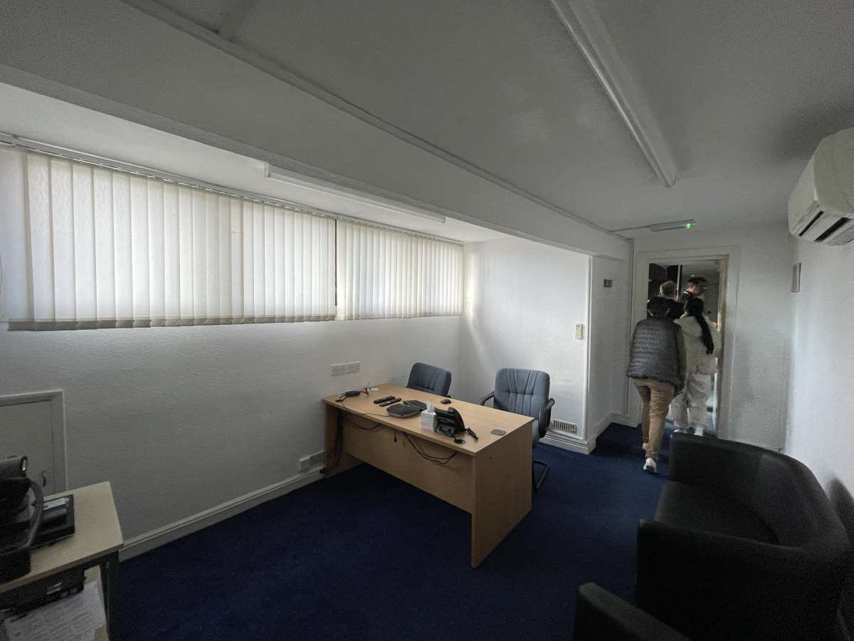 Office in Halifax - photo 3