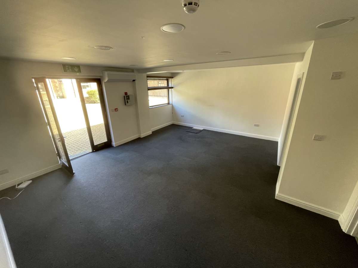 Office in Little Baldon - photo 2