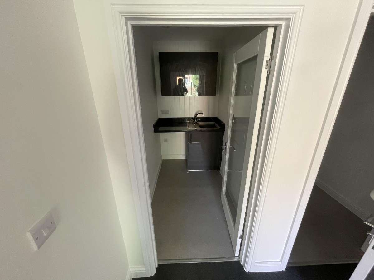 Office in Little Baldon - photo 4