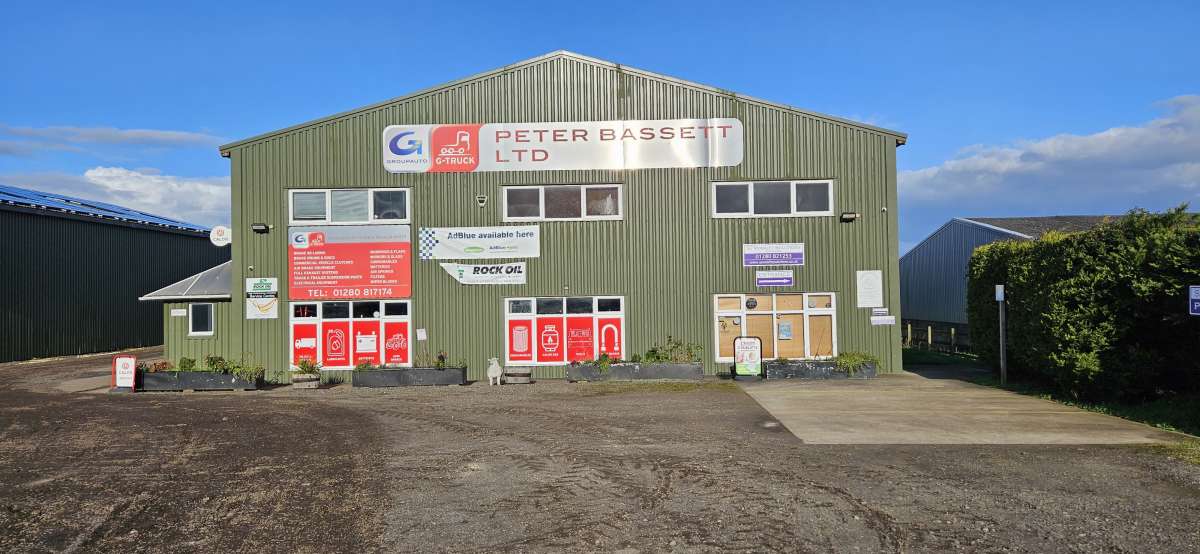 Office To Let, Bufflers Holt