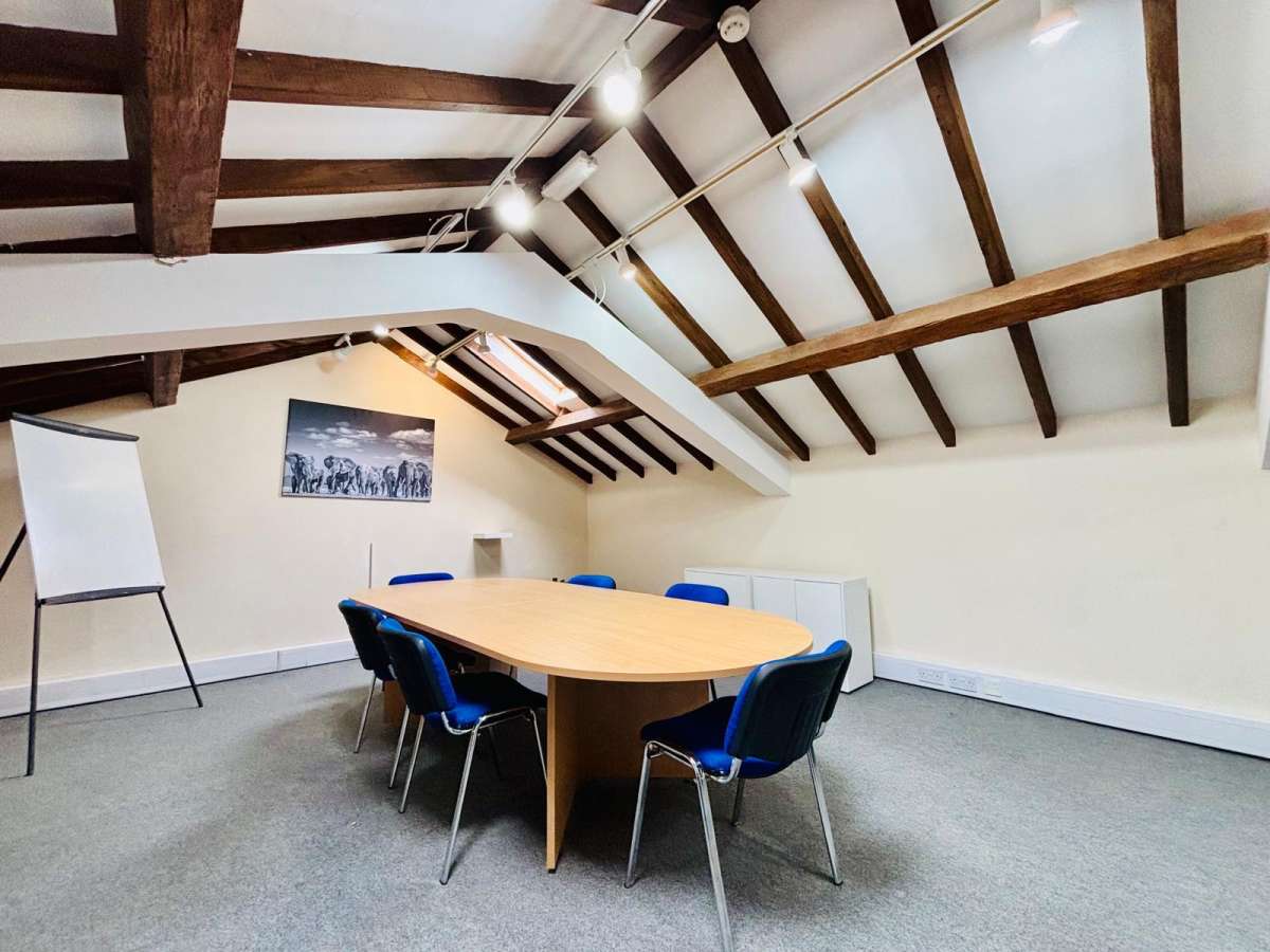 Office To Let, Appletree Road