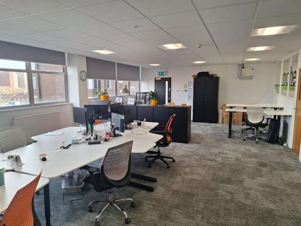 Office in Manchester - photo 4