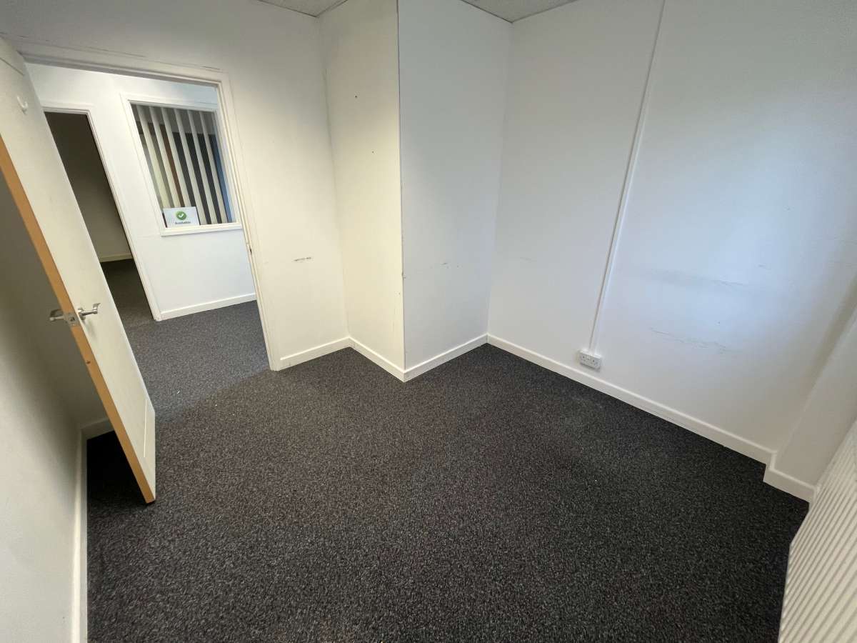 Office in Clacton On Sea - photo 3