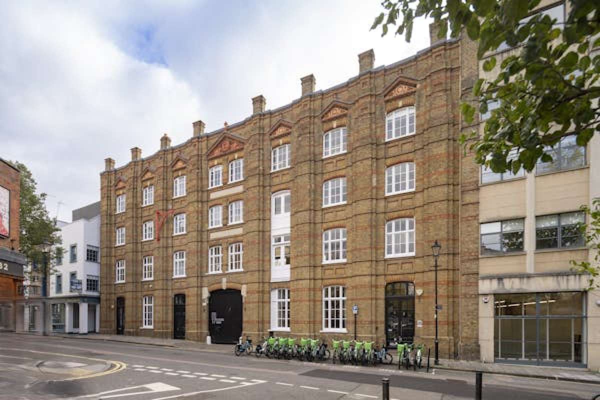 Office To Let, London