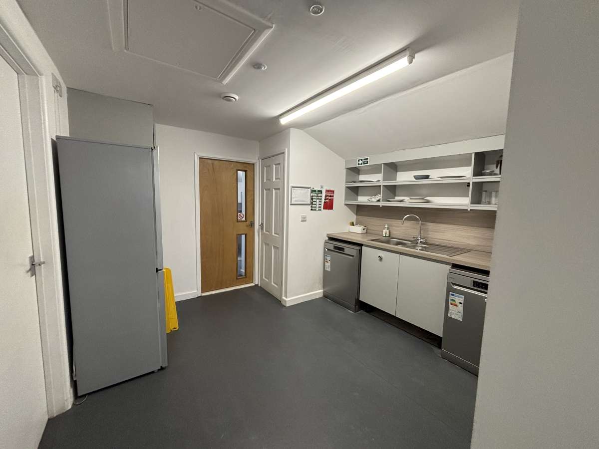 Office in Bissoe - photo 4