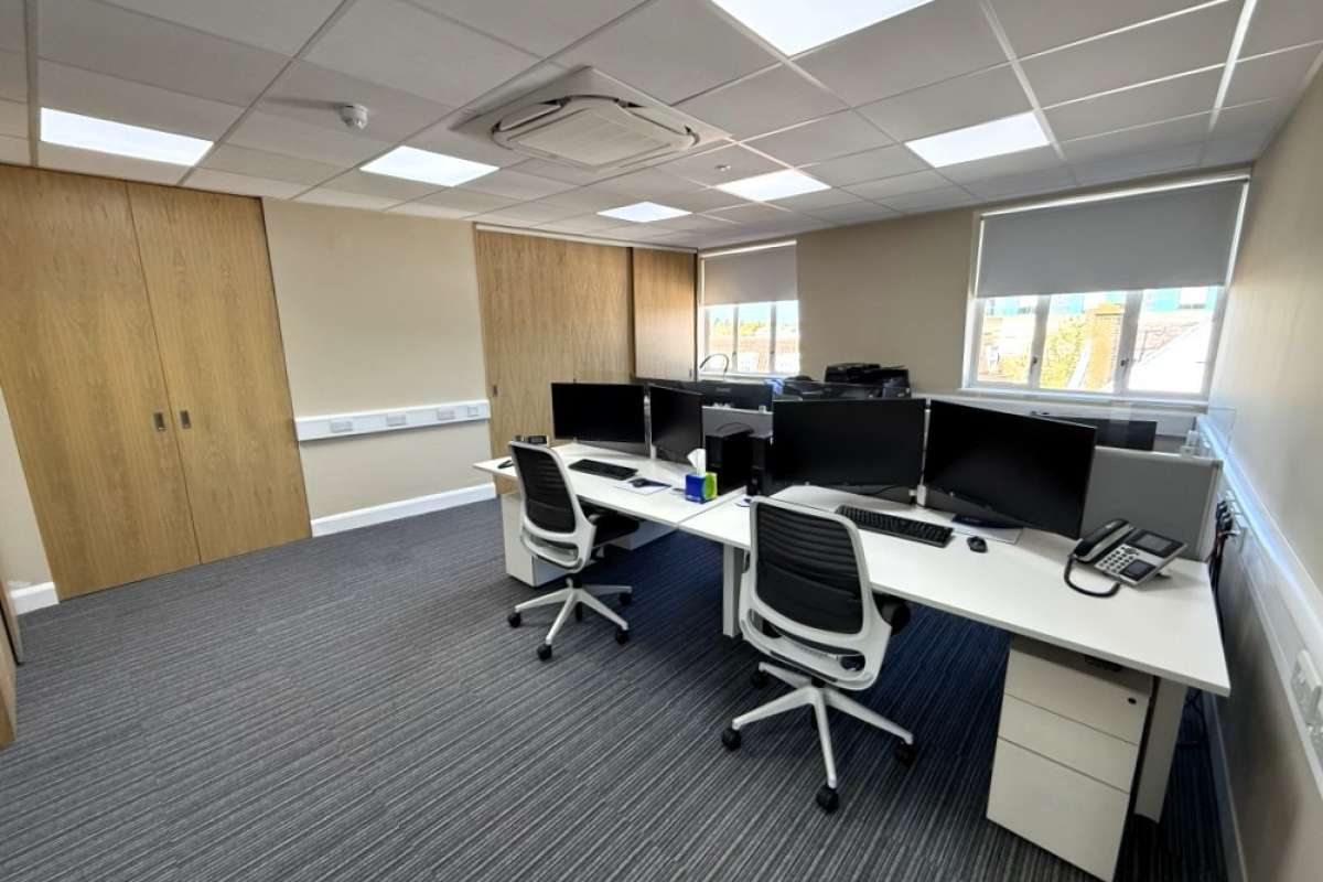 Office in Chelmsford - photo 4