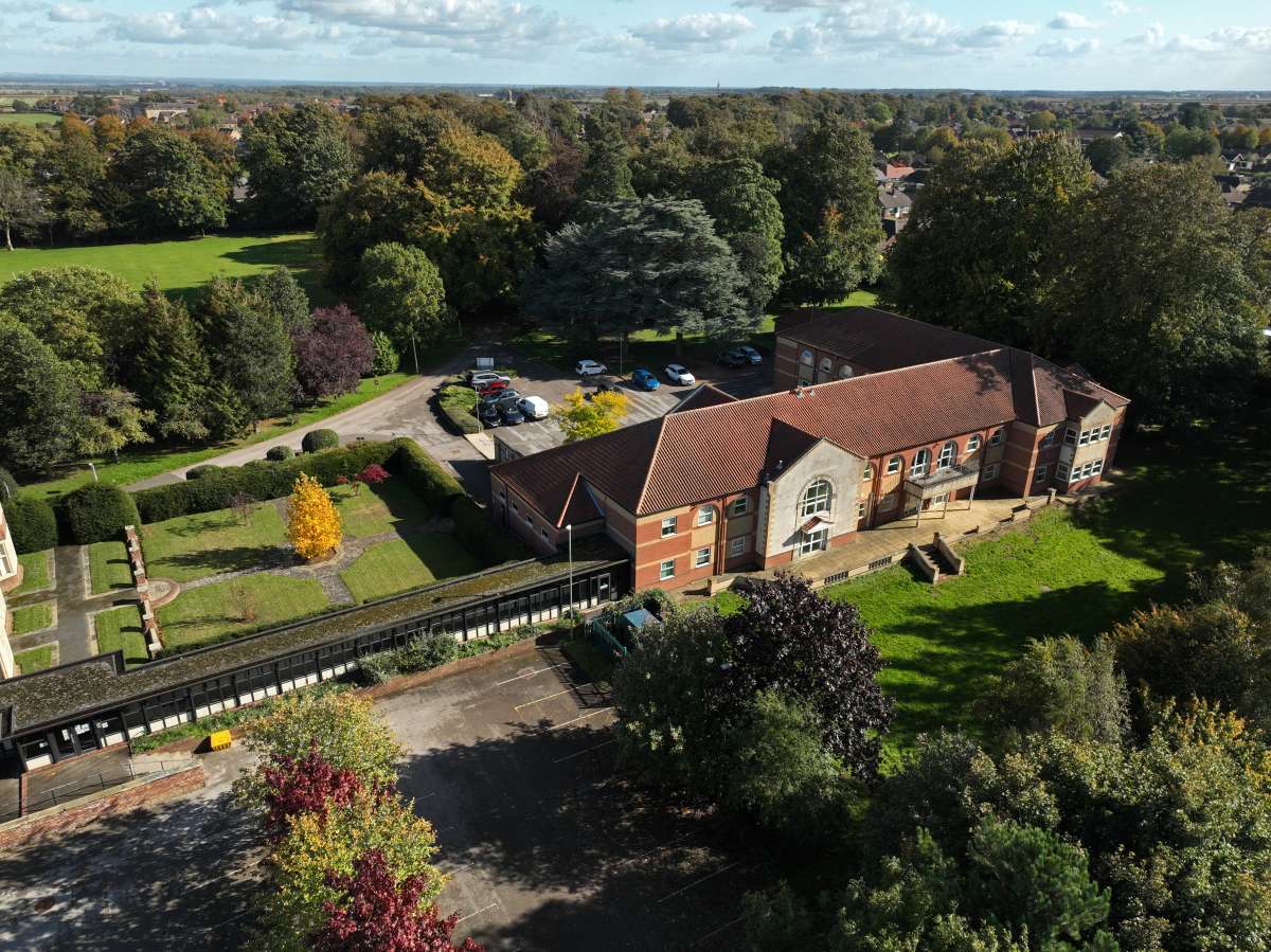 Office in Bracebridge Heath - photo 2