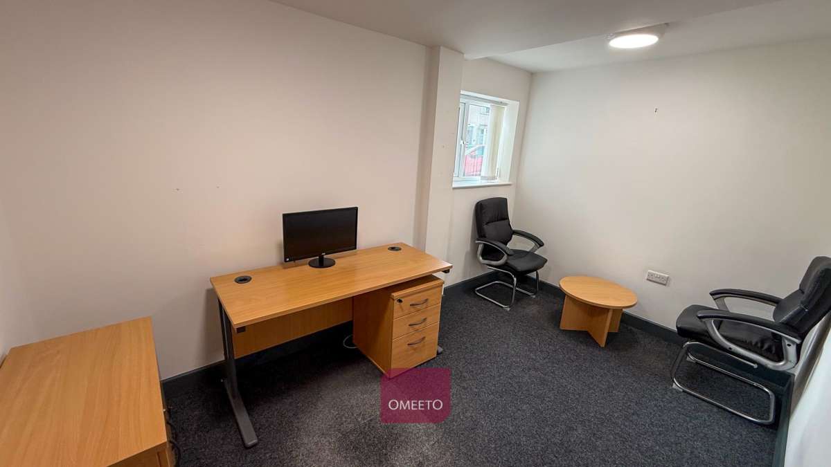 Office in Ilkeston - photo 2