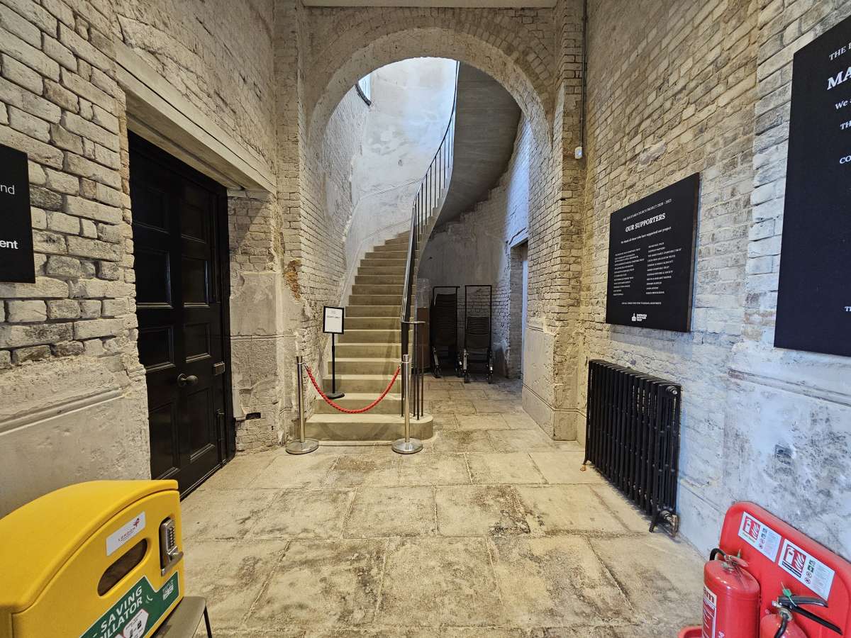 Office in Sheerness - photo 4