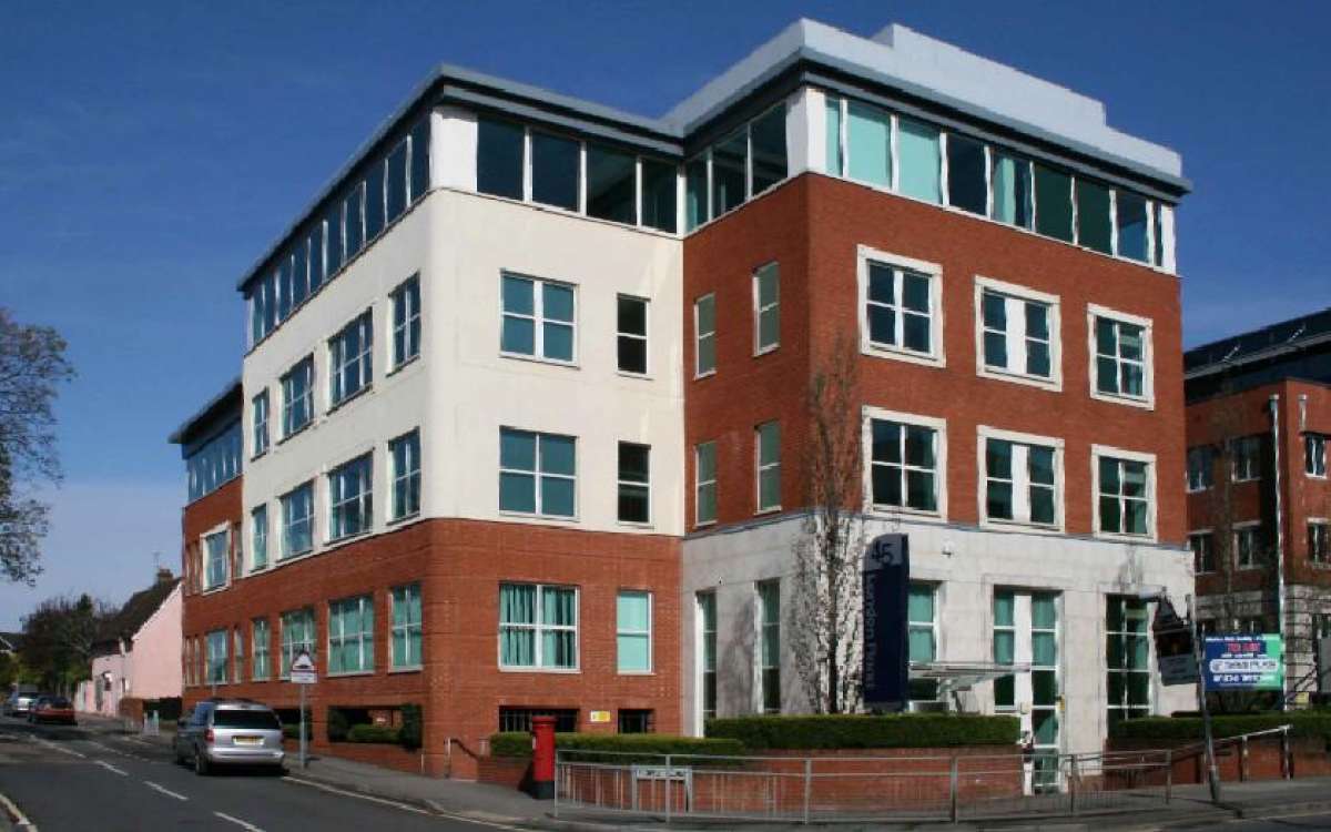 Office To Let, Reigate