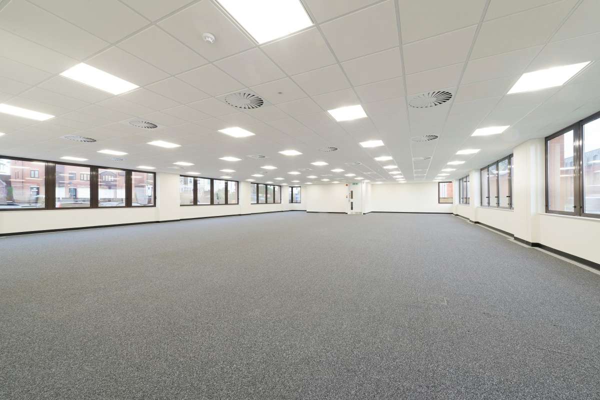 Office in Redhill - photo 3