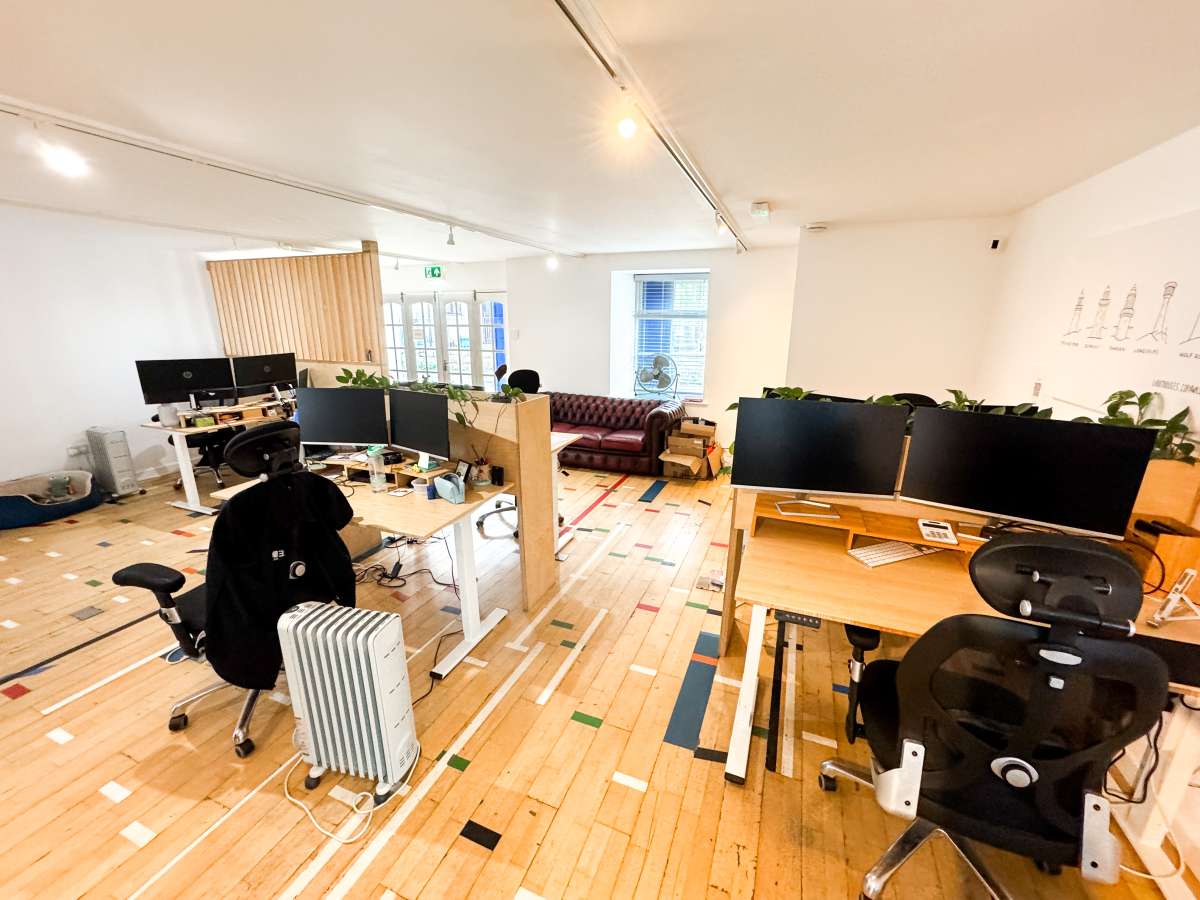 Office in Porthleven - photo 3