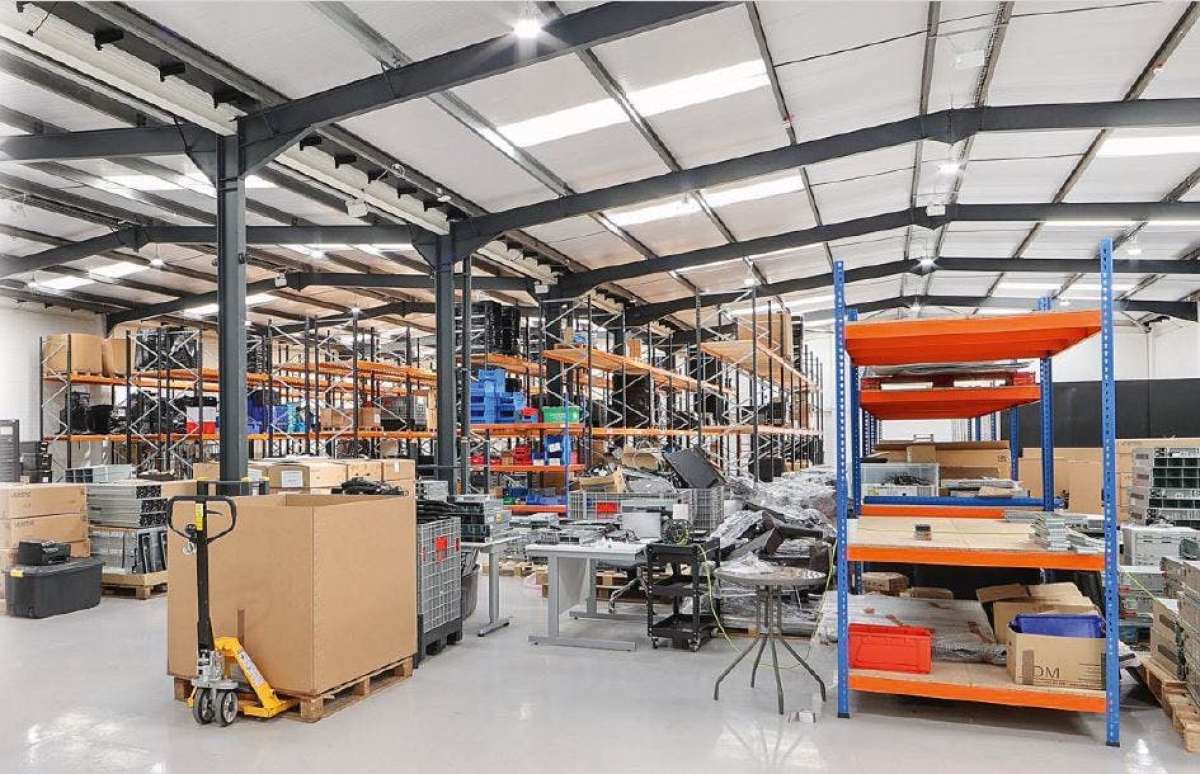 Office in Grays - photo 2