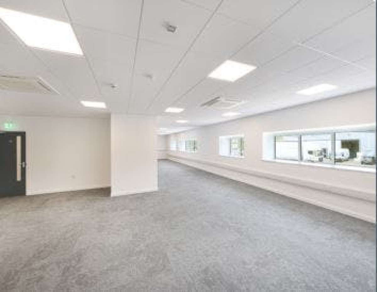Office in Grays - photo 4