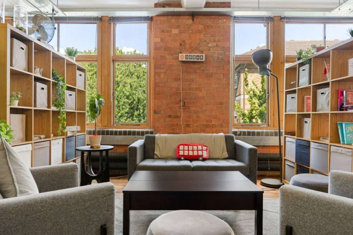 Office in London - photo 3