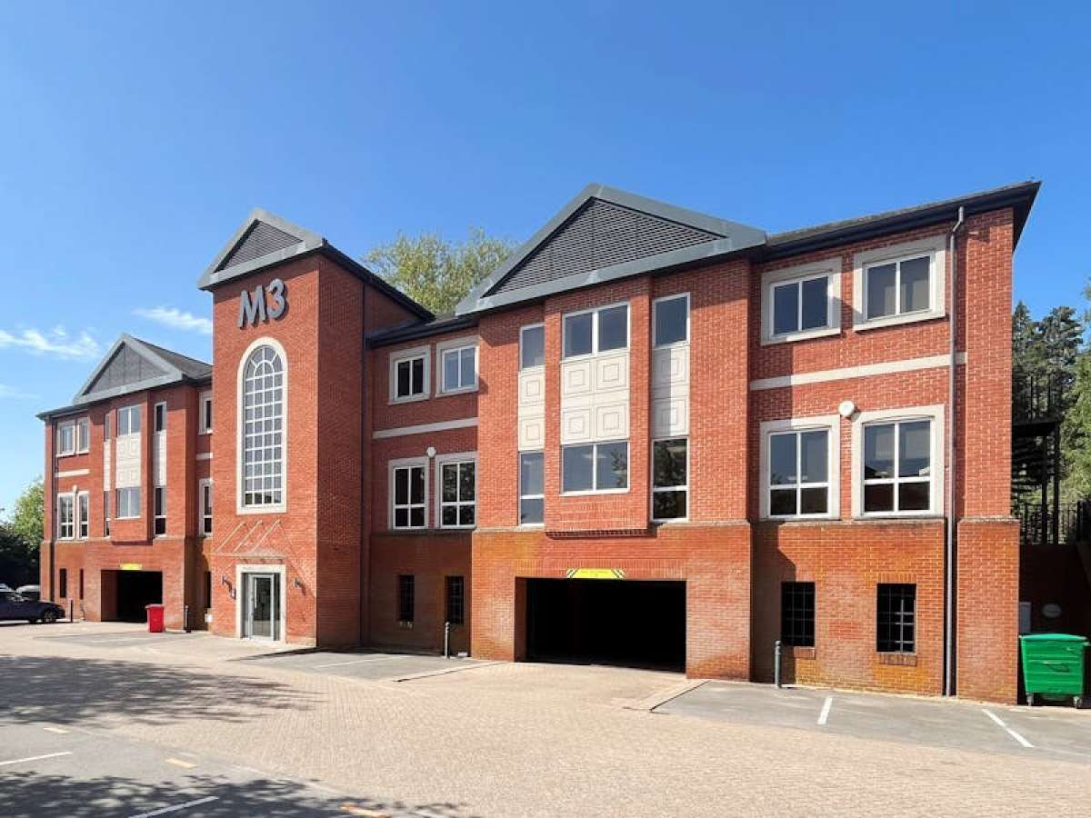 Office To Let, Farnham