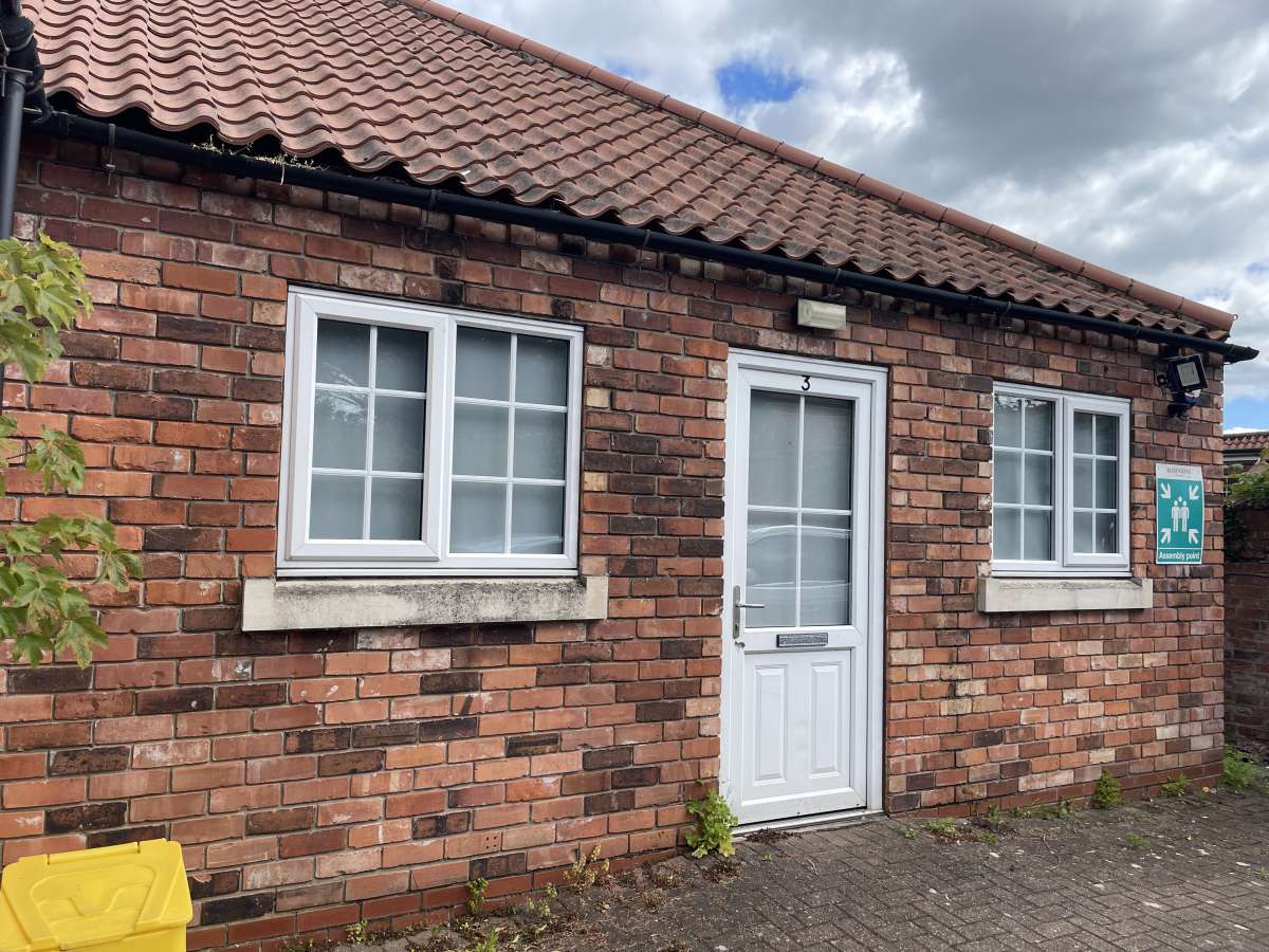 Office To Let, Bawtry