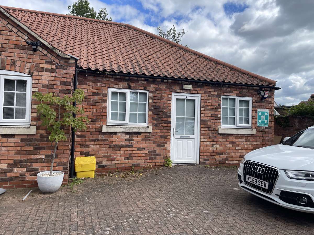 Office in Bawtry - photo 2