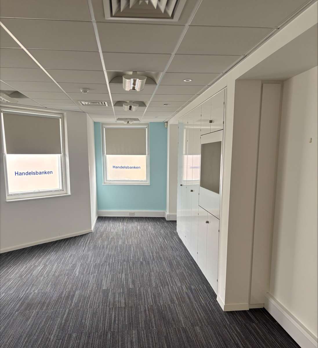 Office in Epsom - photo 3