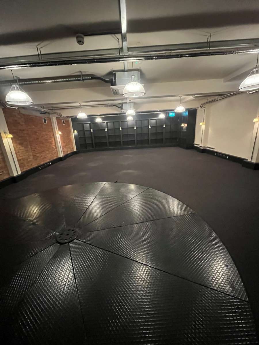 Office in Leicester - photo 4