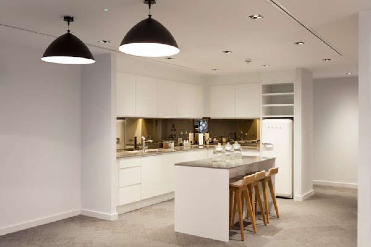 Office in London - photo 3