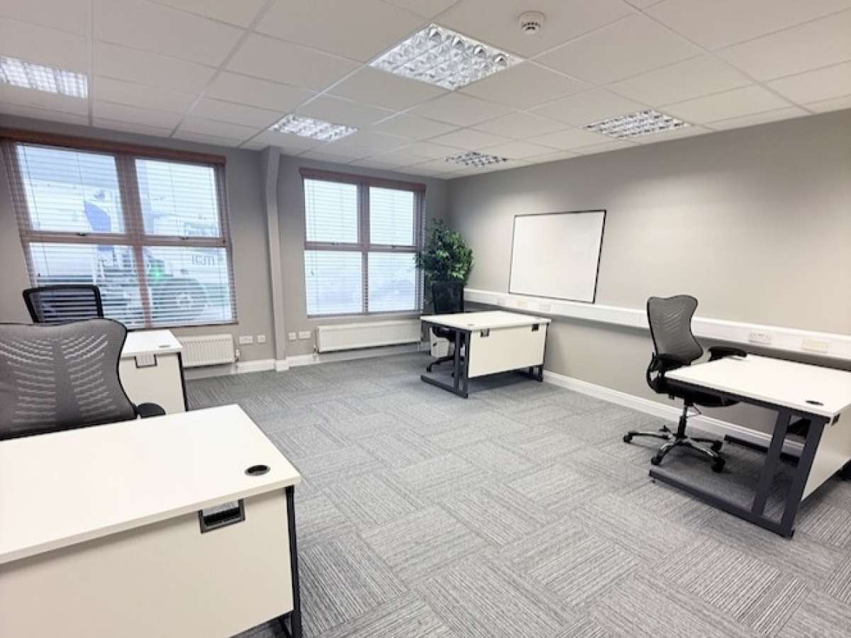 Office in Cragg Vale - photo 4