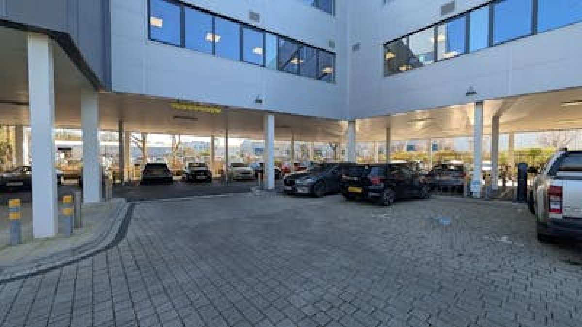 Office in Lymington - photo 4