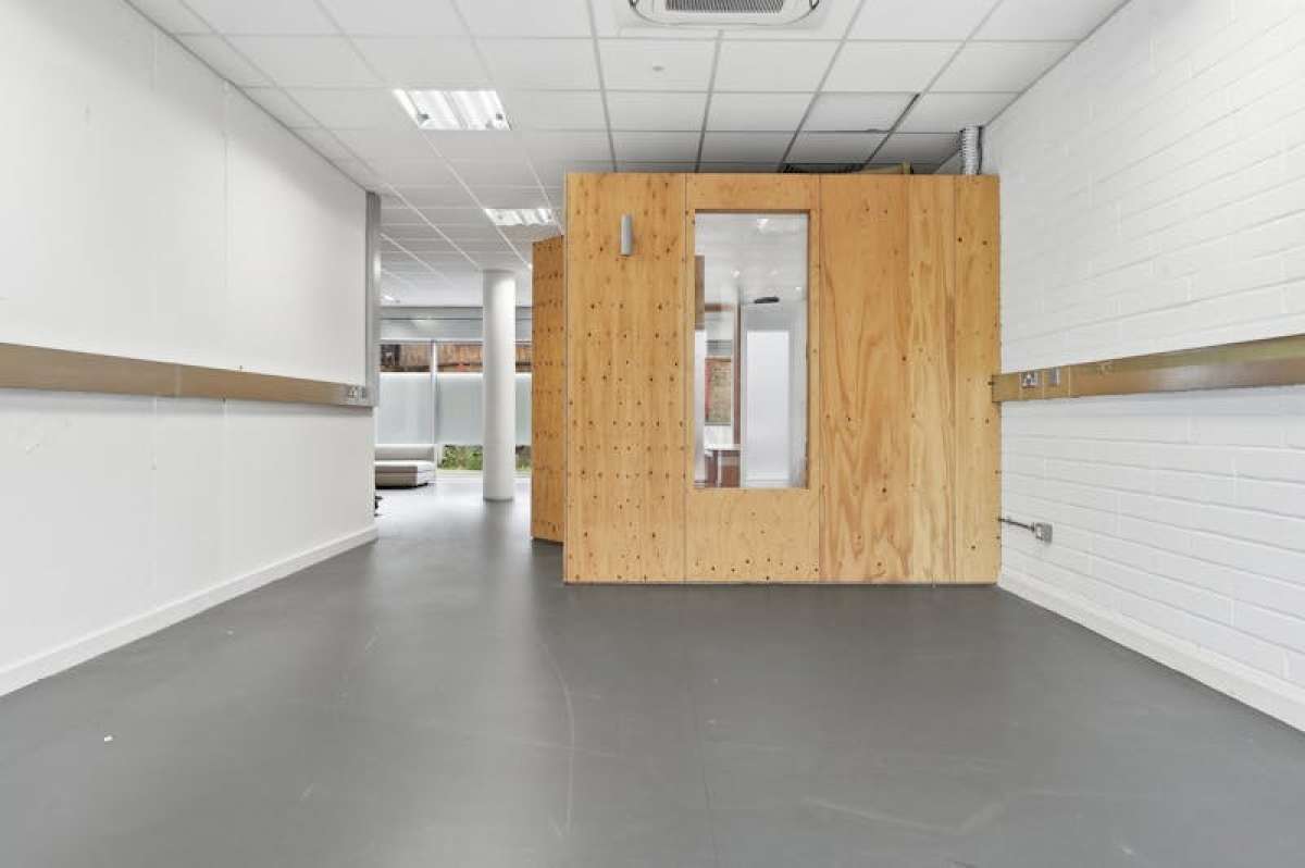 Office To Let, London