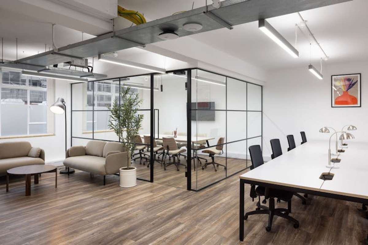 Office To Let, London