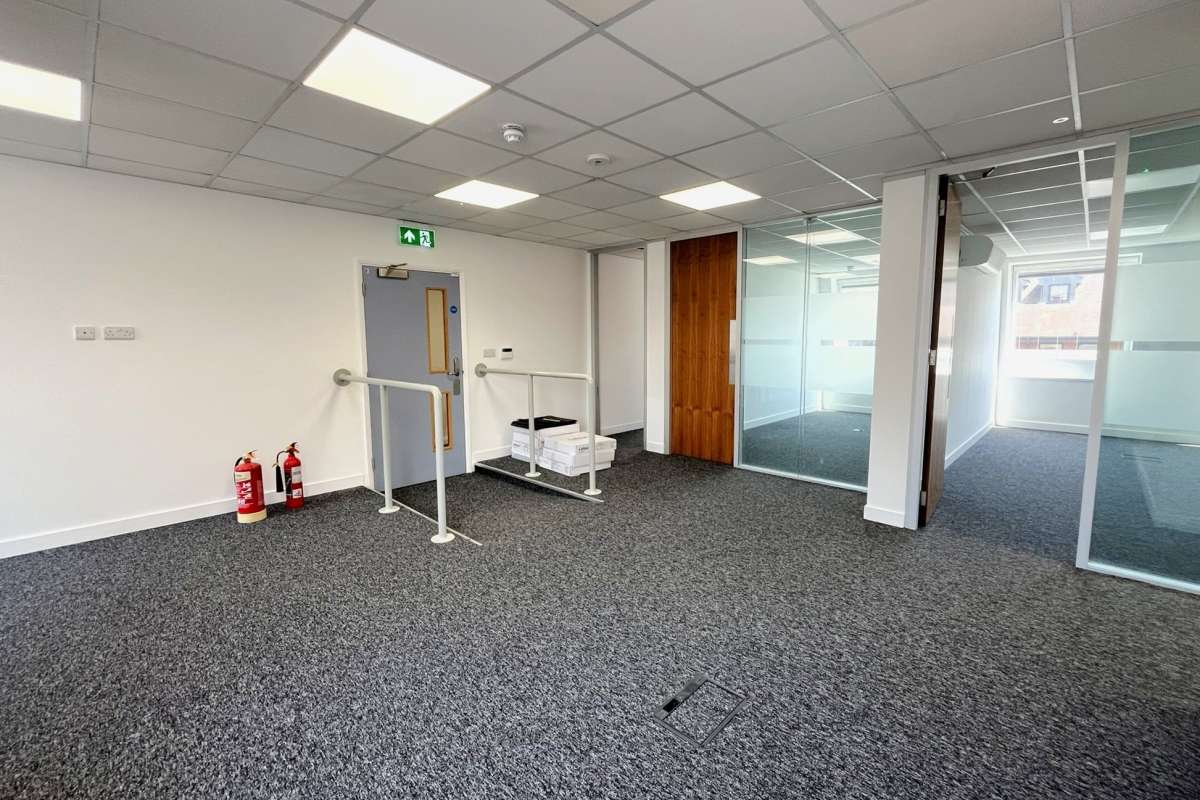 Office in Chelmsford - photo 3