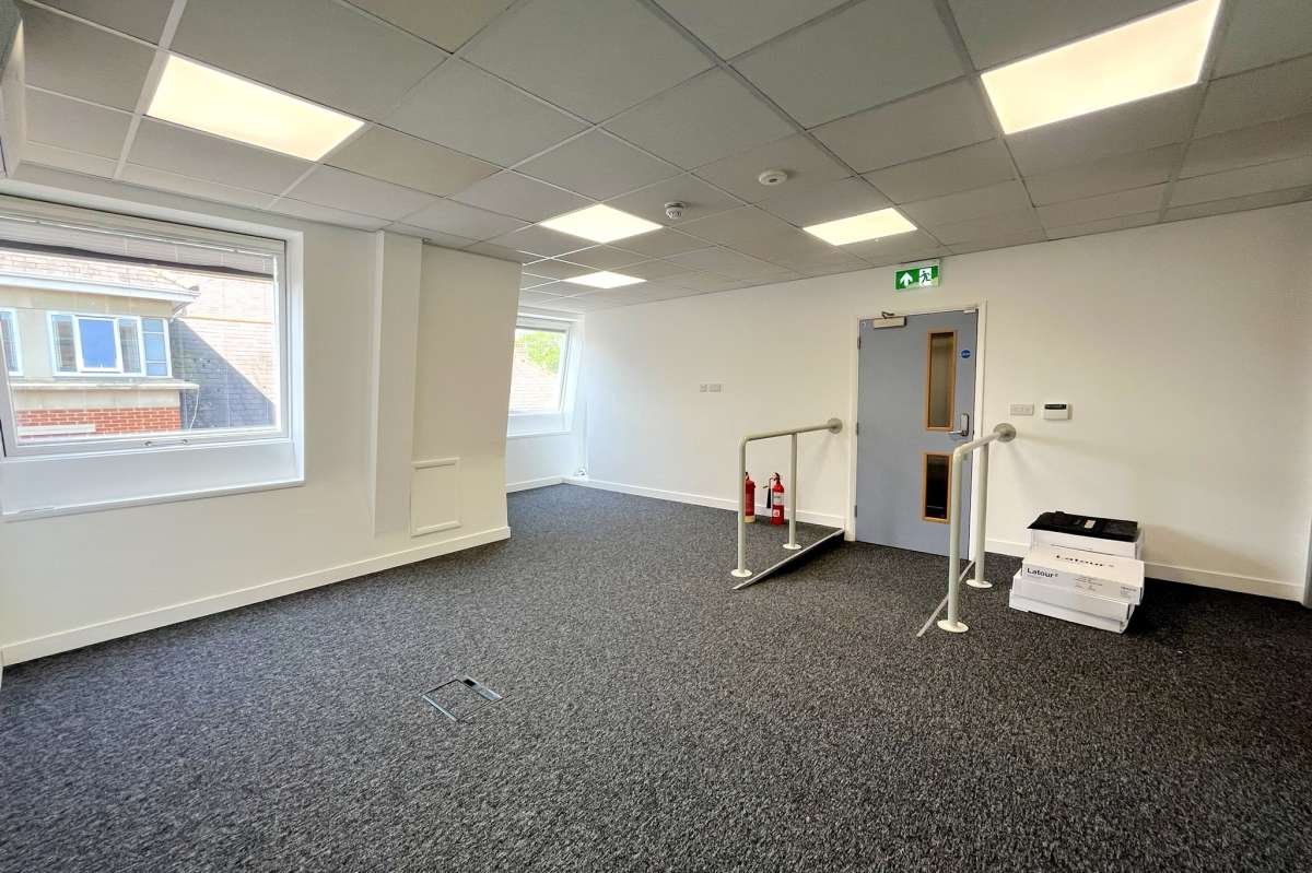 Office in Chelmsford - photo 4
