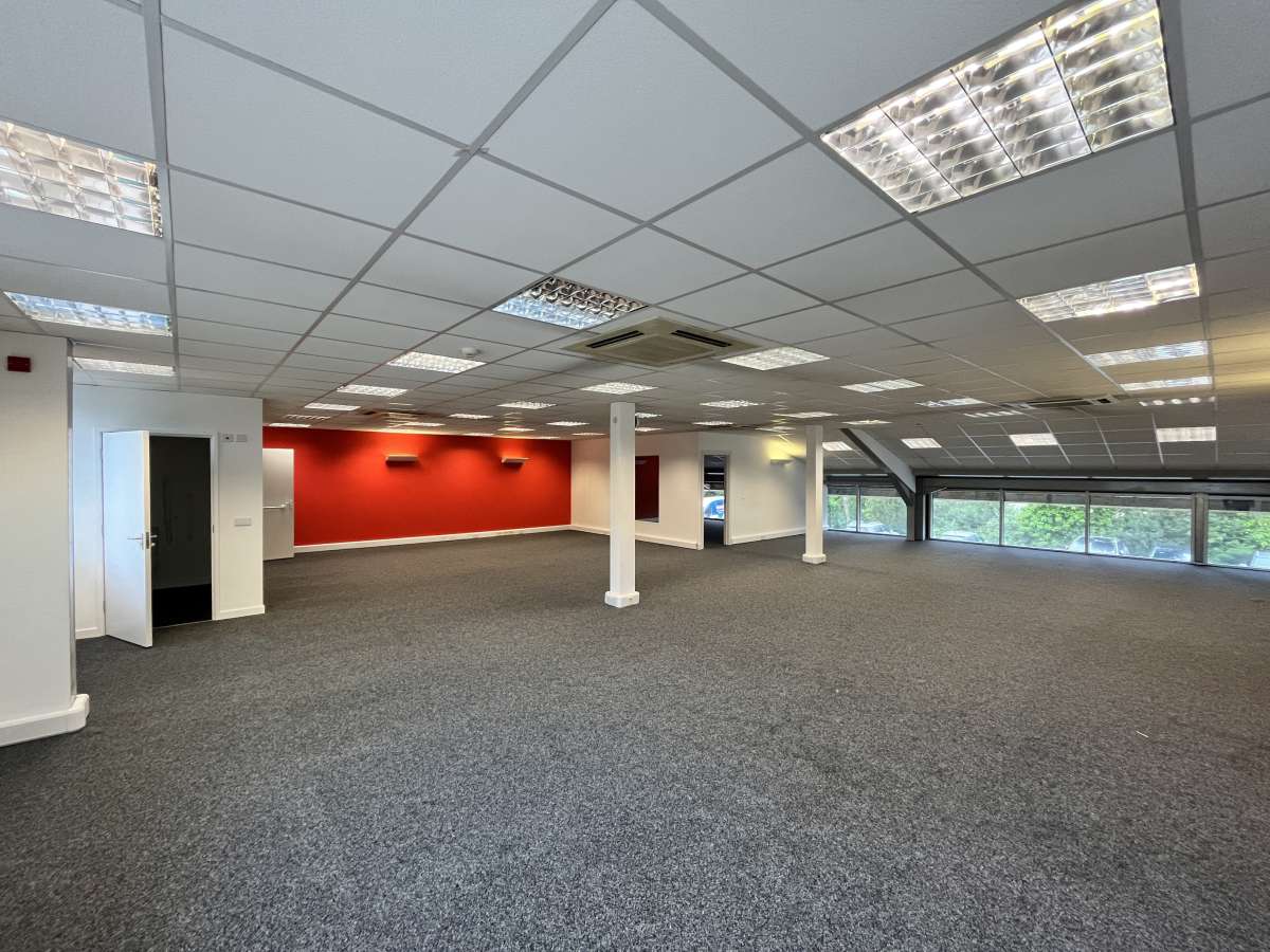 Office in Barnstaple - photo 2