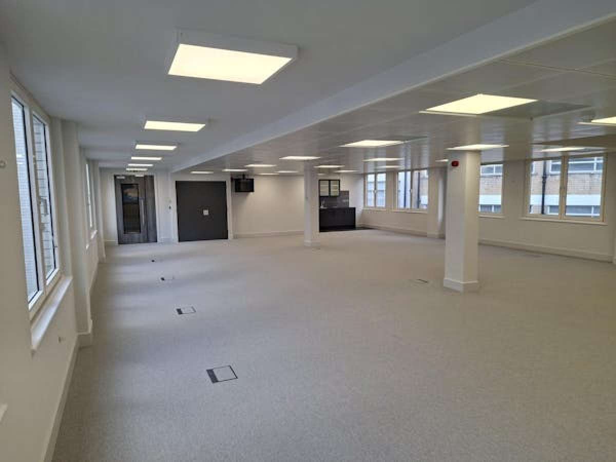 Office in Birmingham - photo 2