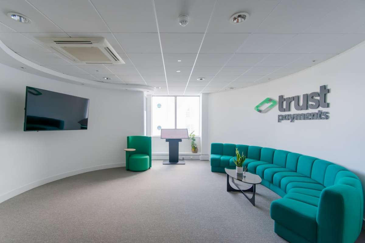Office in Bournemouth - photo 4
